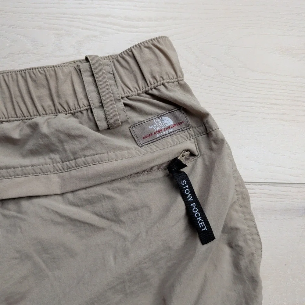 The North Face Cargo Shorts Mens Small Khaki Tan Nylon Hiking Outdoors READ